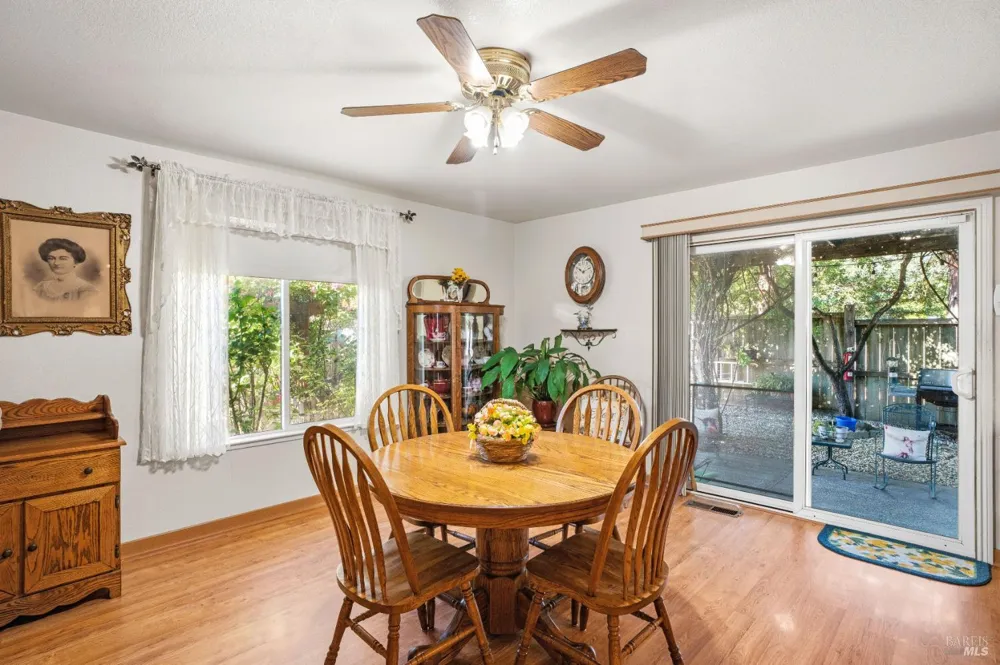 105 William Circle Cloverdale, CA 95425