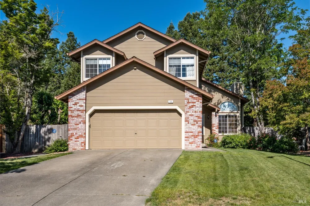 105 William Circle Cloverdale, CA 95425