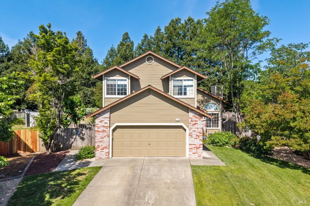 105 William Circle Cloverdale, CA 95425