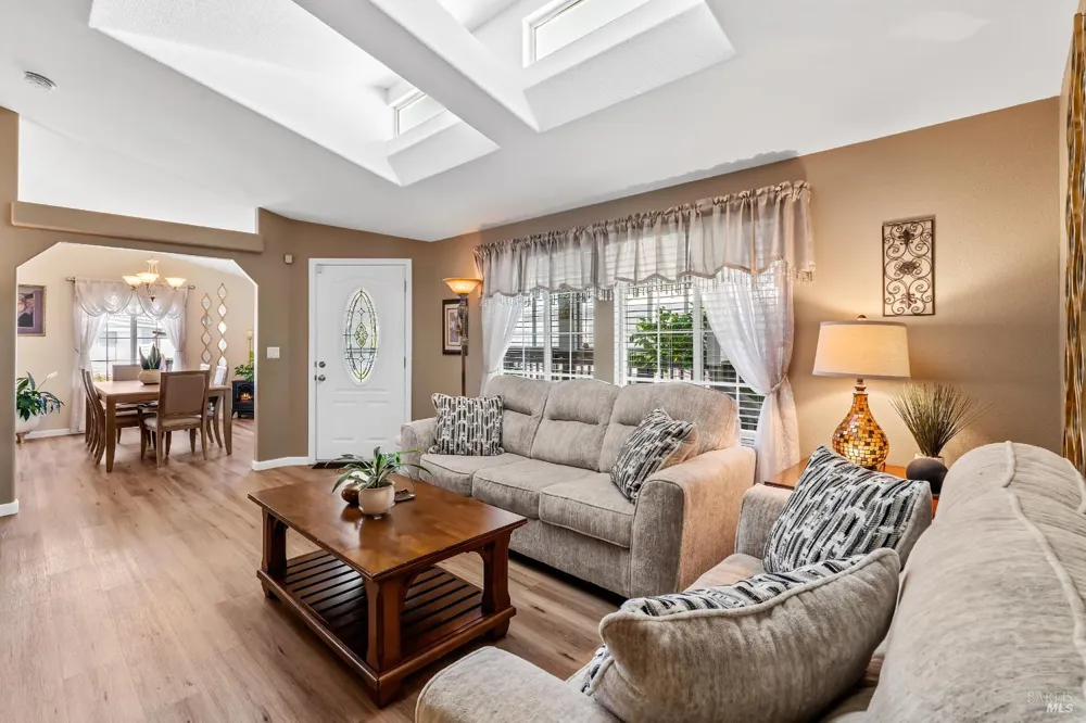 705 Sequoia Street Windsor, CA 95492