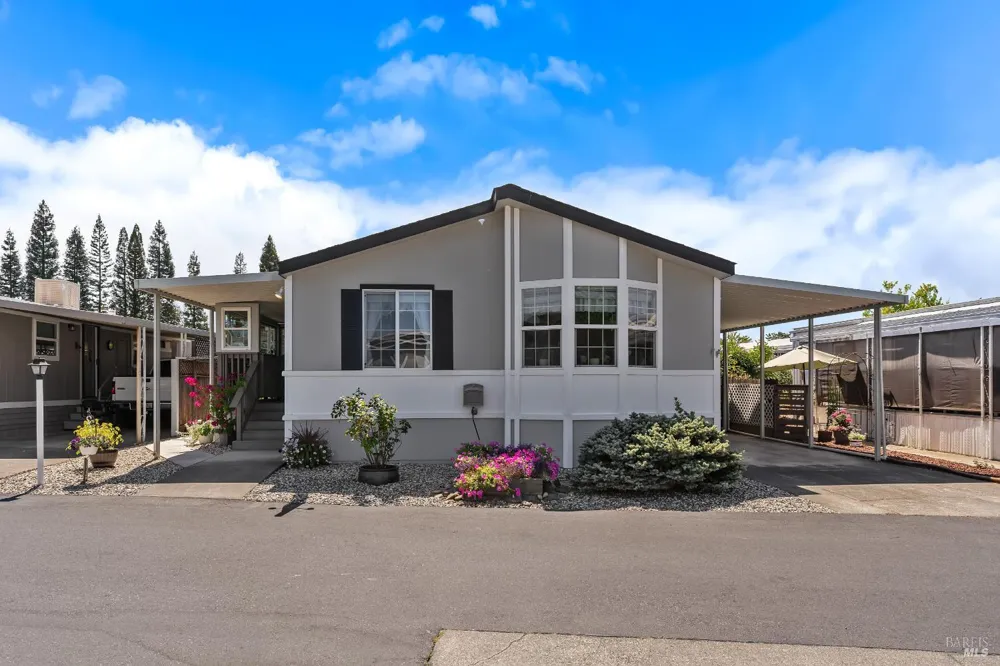 705 Sequoia Street Windsor, CA 95492
