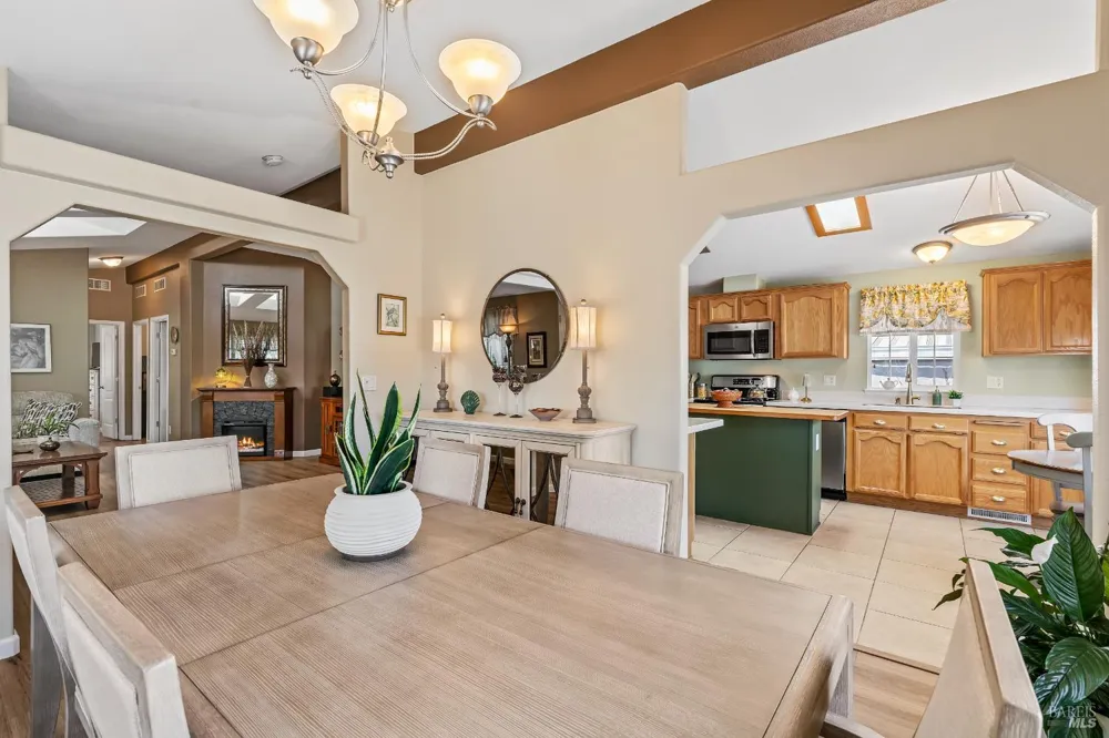 705 Sequoia Street Windsor, CA 95492