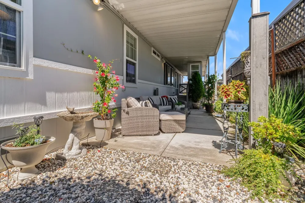 705 Sequoia Street Windsor, CA 95492