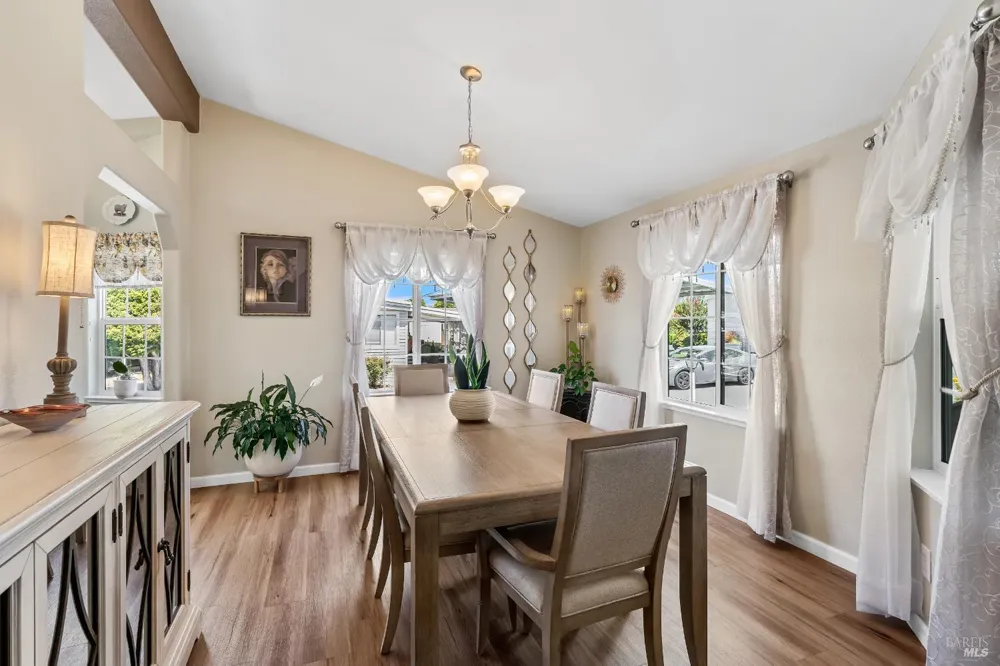 705 Sequoia Street Windsor, CA 95492