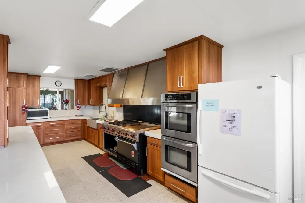 705 Sequoia Street Windsor, CA 95492