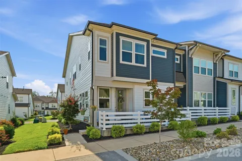 5930 Mantle Way