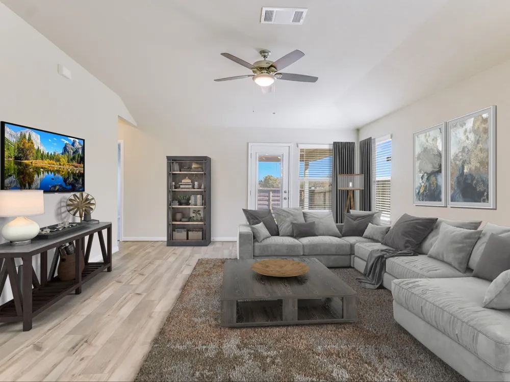807 Universal Drive Hutto, TX 78634