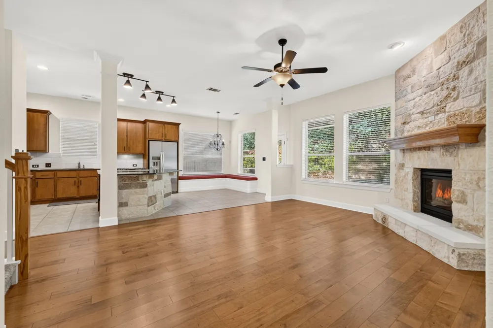 9550 Savannah Ridge Drive #38 Austin, TX 78726