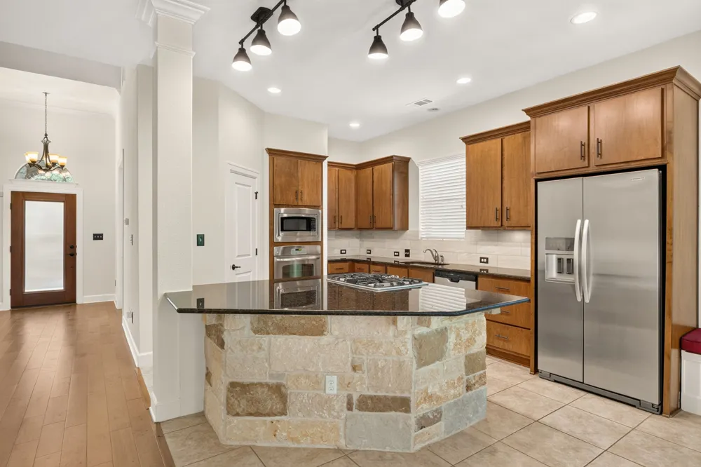 9550 Savannah Ridge Drive #38 Austin, TX 78726