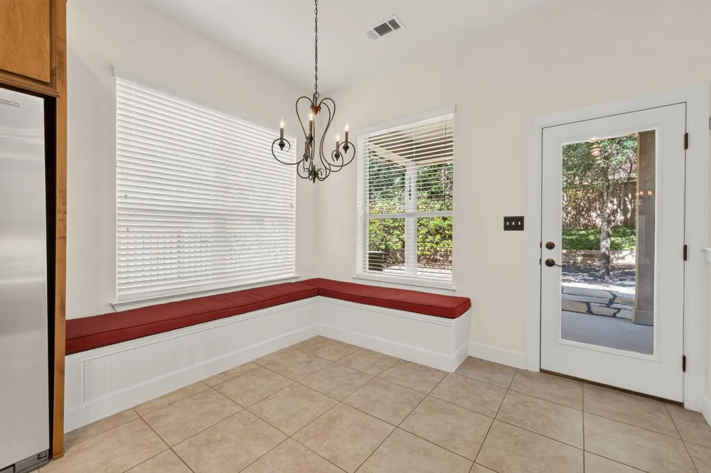 9550 Savannah Ridge Drive #38 Austin, TX 78726