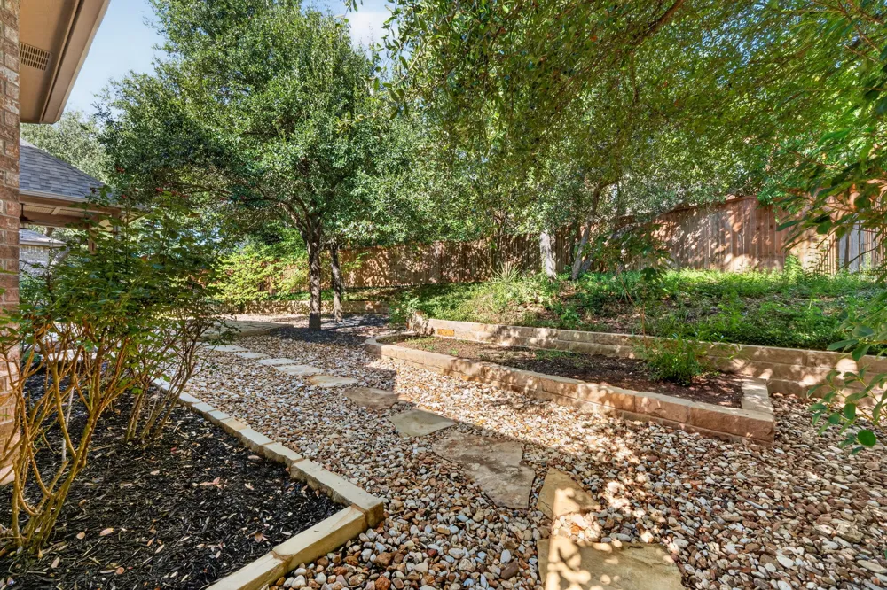 9550 Savannah Ridge Drive #38 Austin, TX 78726