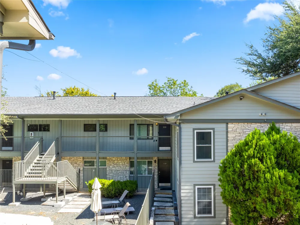 2303 East Side Drive #210 Austin, TX 78704