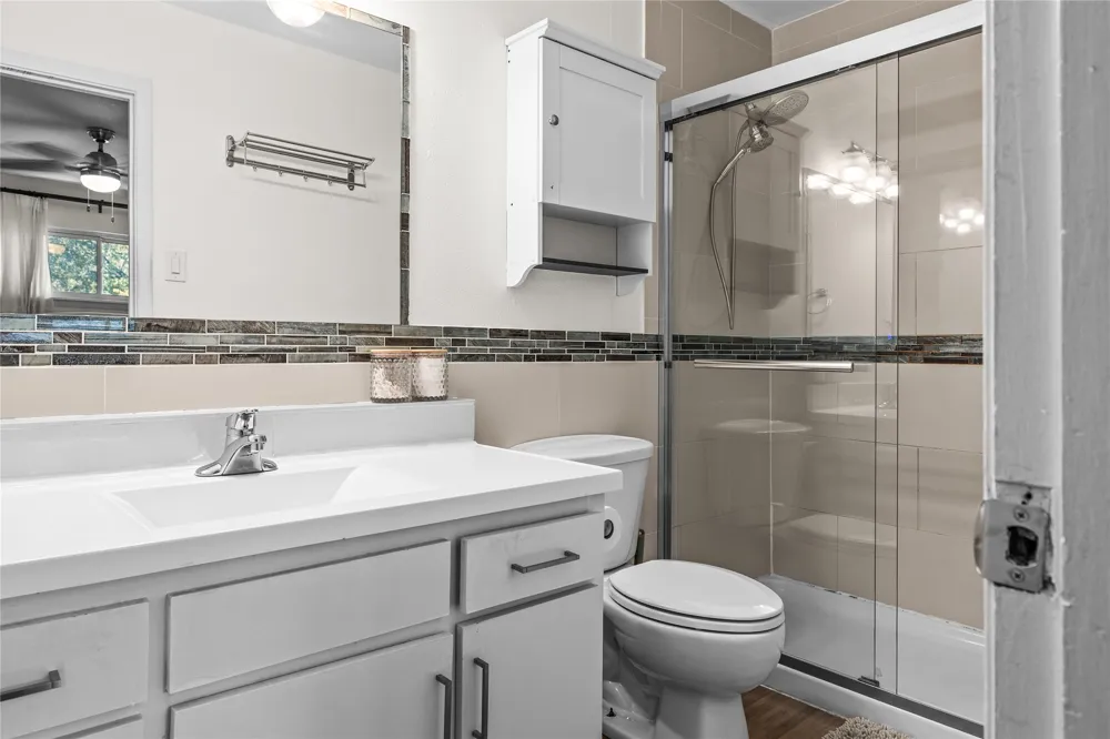 2303 East Side Drive #210 Austin, TX 78704