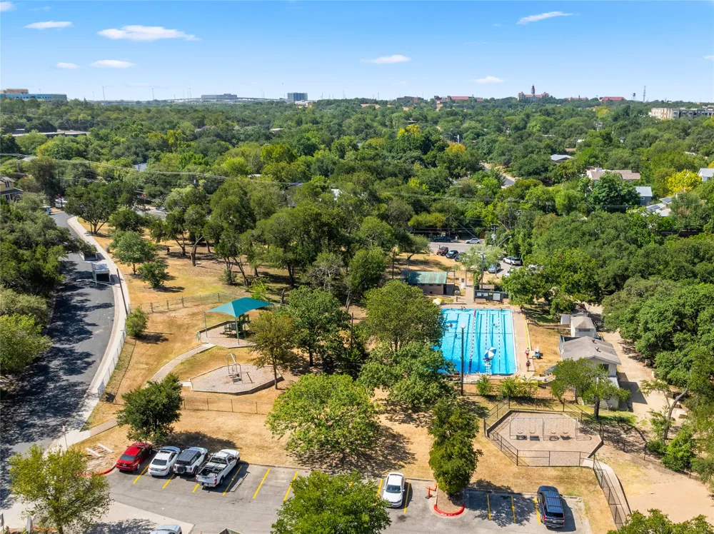 2303 East Side Drive #210 Austin, TX 78704