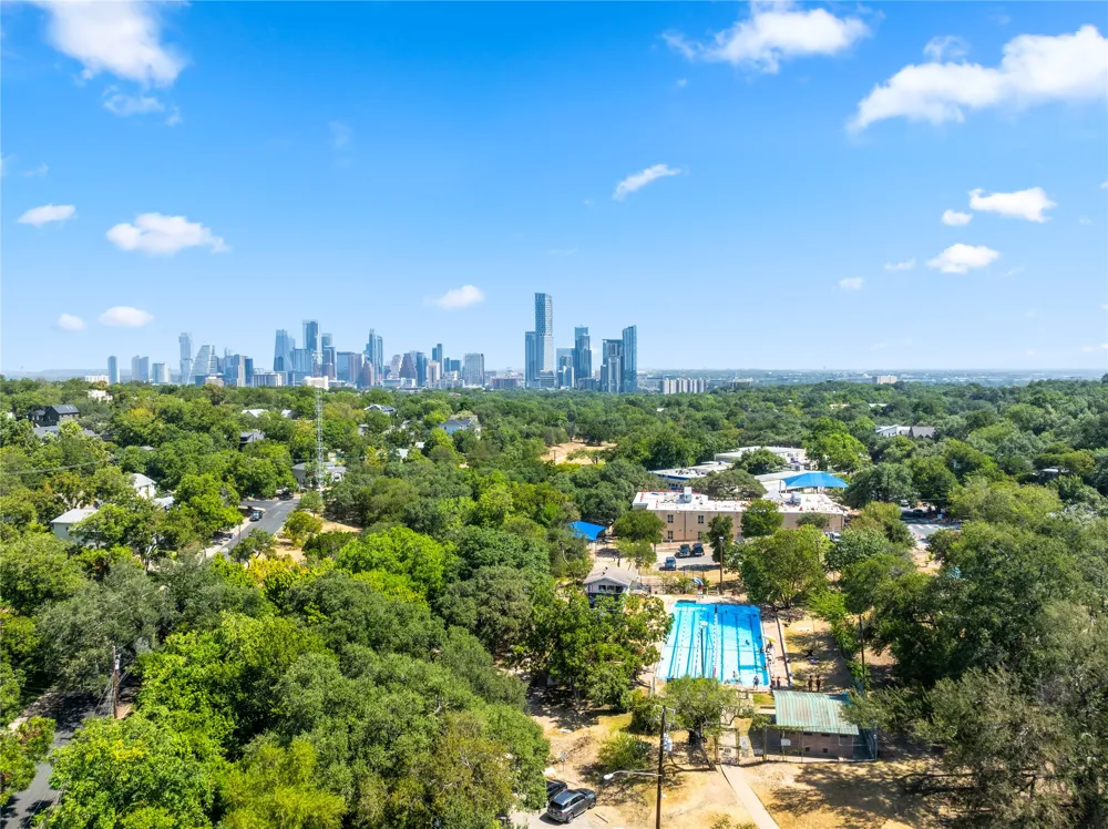 2303 East Side Drive #210 Austin, TX 78704