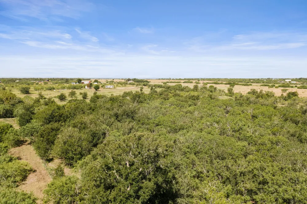 625 Callihan Road Luling, TX 78648