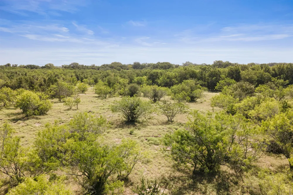 625 Callihan Road Luling, TX 78648