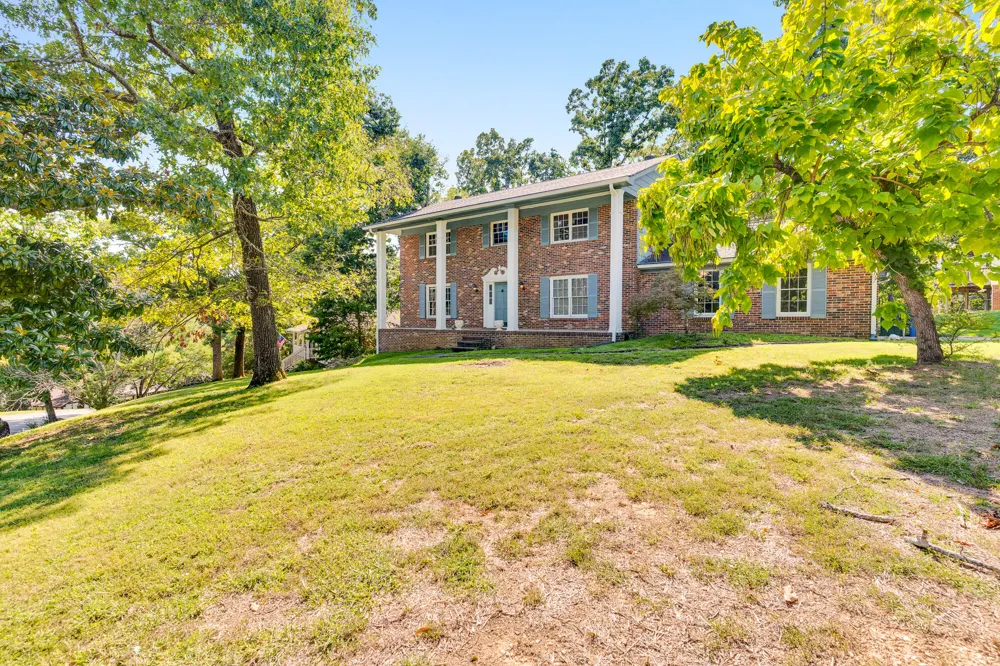 5661 Grayshore Lane Hixson, TN 37343