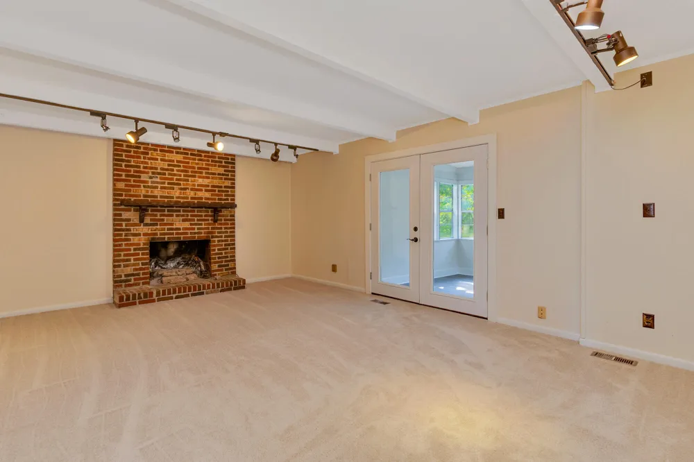 5661 Grayshore Lane Hixson, TN 37343