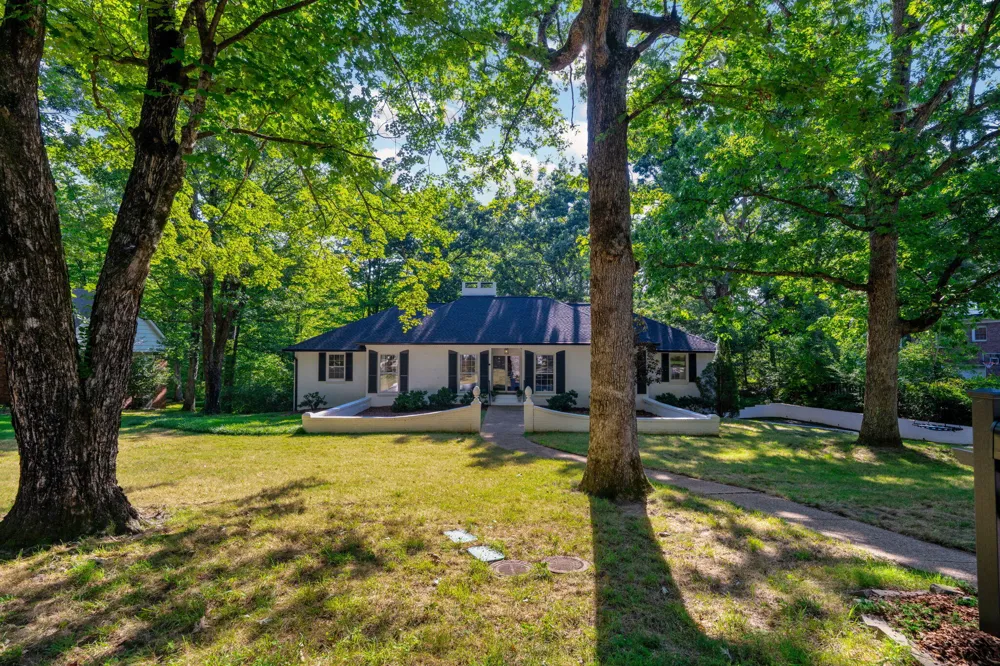 1102 Havenwood Drive Signal Mountain, TN 37377