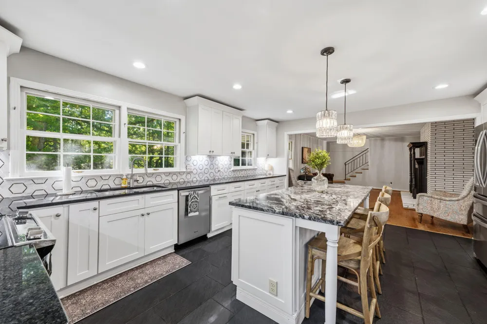 1102 Havenwood Drive Signal Mountain, TN 37377
