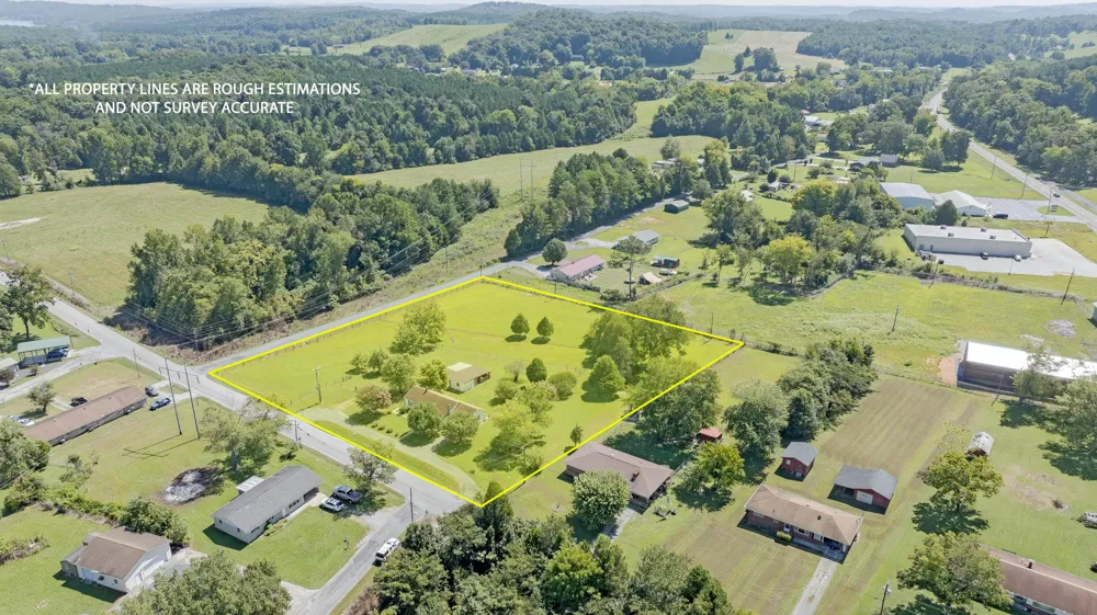 4924 Wolf Creek Road Spring City, TN 37381