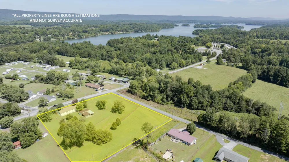 4924 Wolf Creek Road Spring City, TN 37381