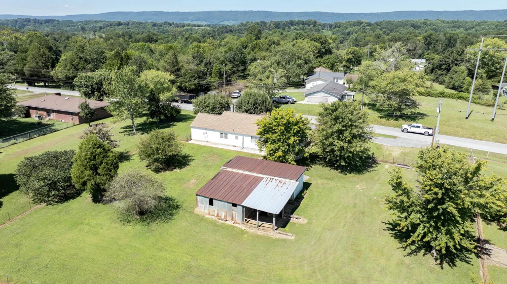 4924 Wolf Creek Road Spring City, TN 37381