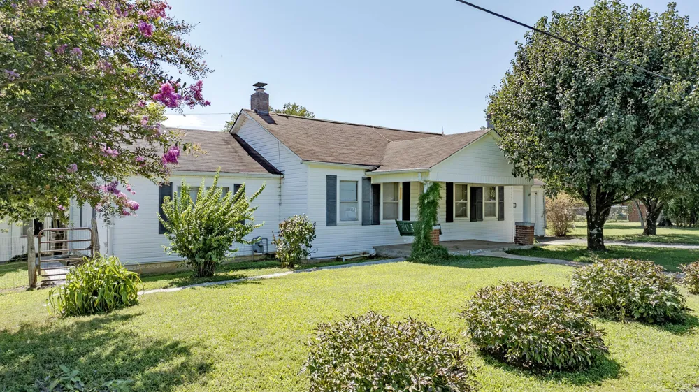 4924 Wolf Creek Road Spring City, TN 37381