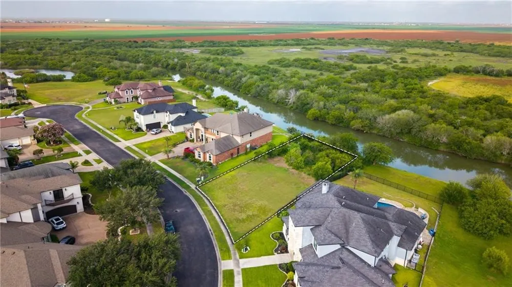 7617 Kings Corpus Christi, TX 78413