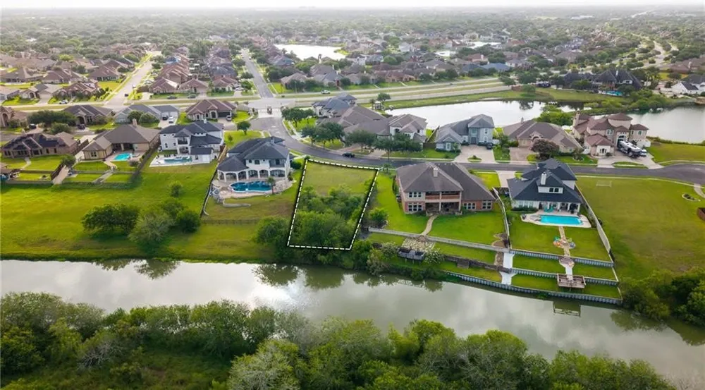 7617 Kings Corpus Christi, TX 78413
