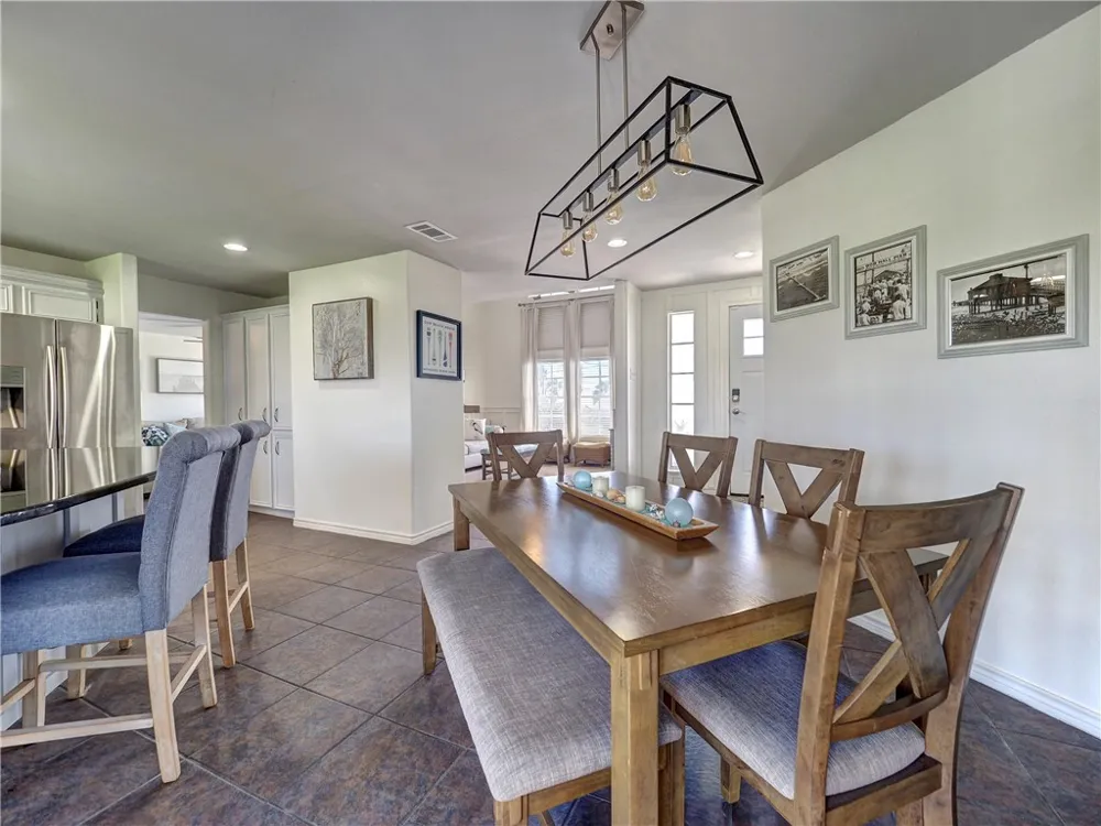 202 Causeway Street Portland, TX 78374