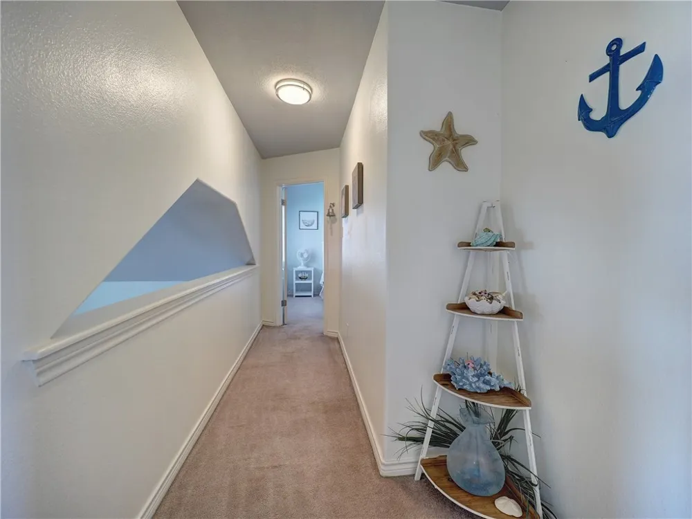 202 Causeway Street Portland, TX 78374