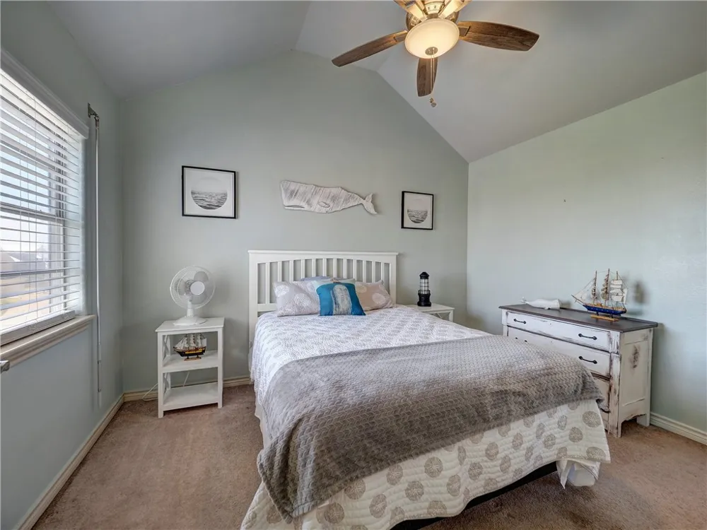 202 Causeway Street Portland, TX 78374
