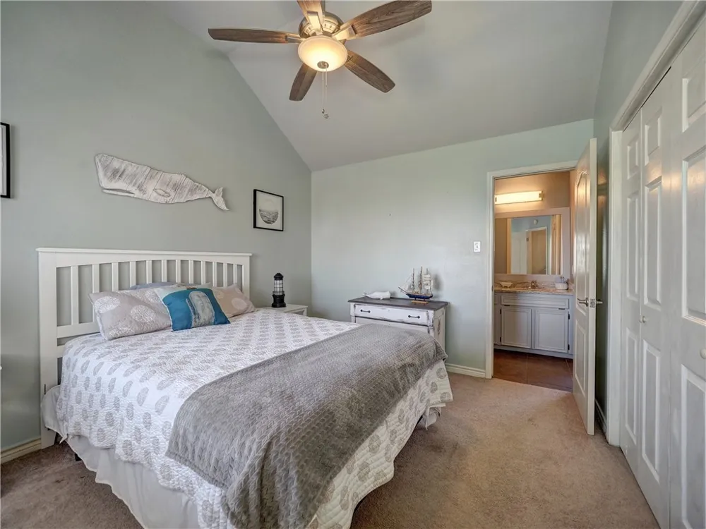 202 Causeway Street Portland, TX 78374