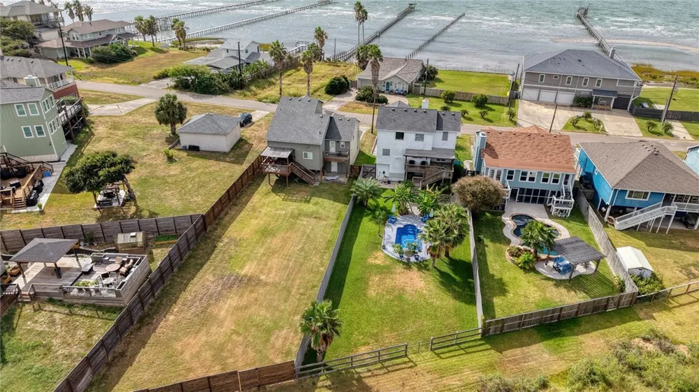 202 Causeway Street Portland, TX 78374
