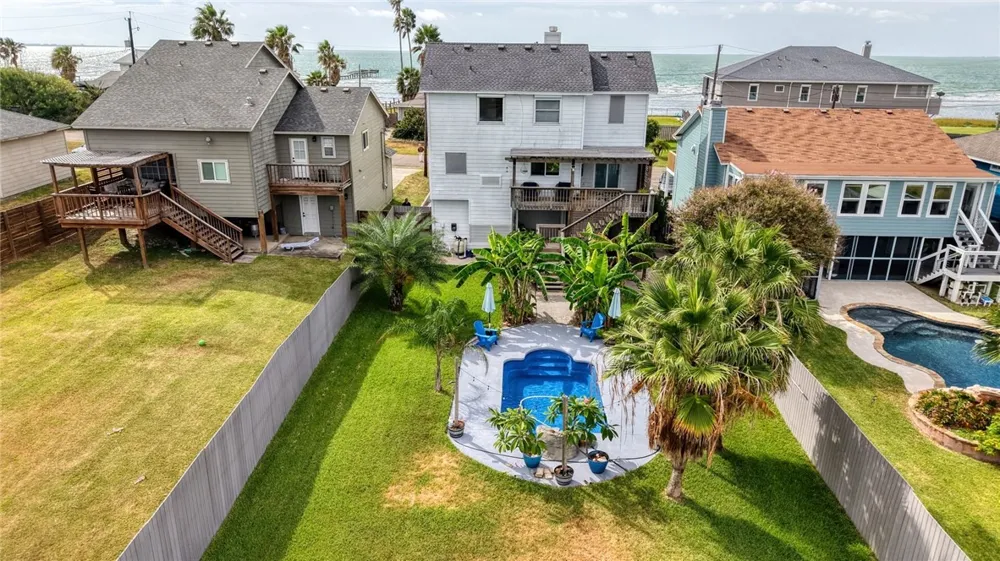 202 Causeway Street Portland, TX 78374