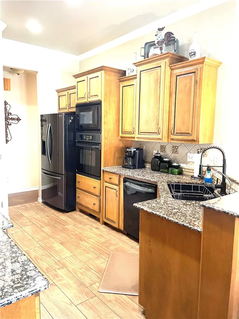 5937 Hidden Valley Lp Sandia, TX 78383