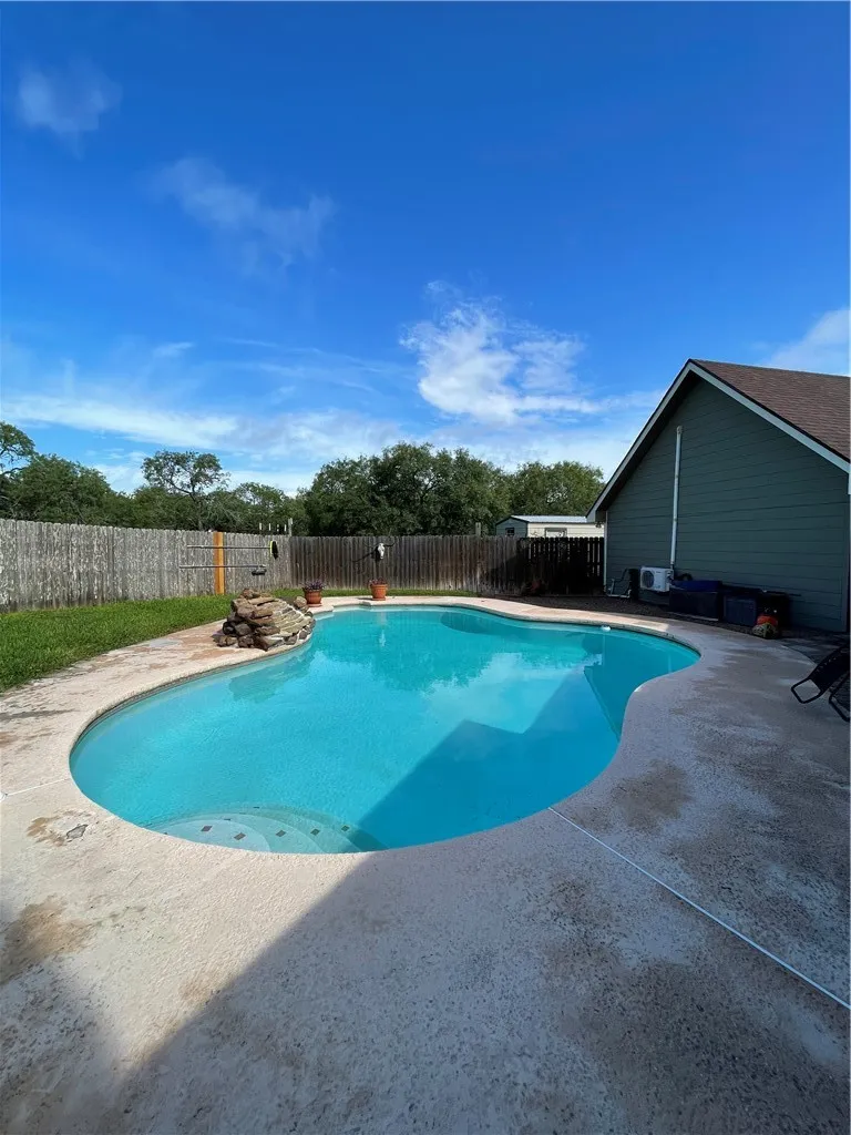 5937 Hidden Valley Lp Sandia, TX 78383
