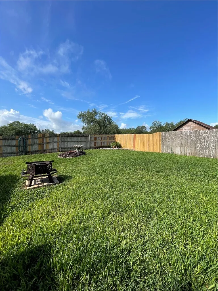 5937 Hidden Valley Lp Sandia, TX 78383