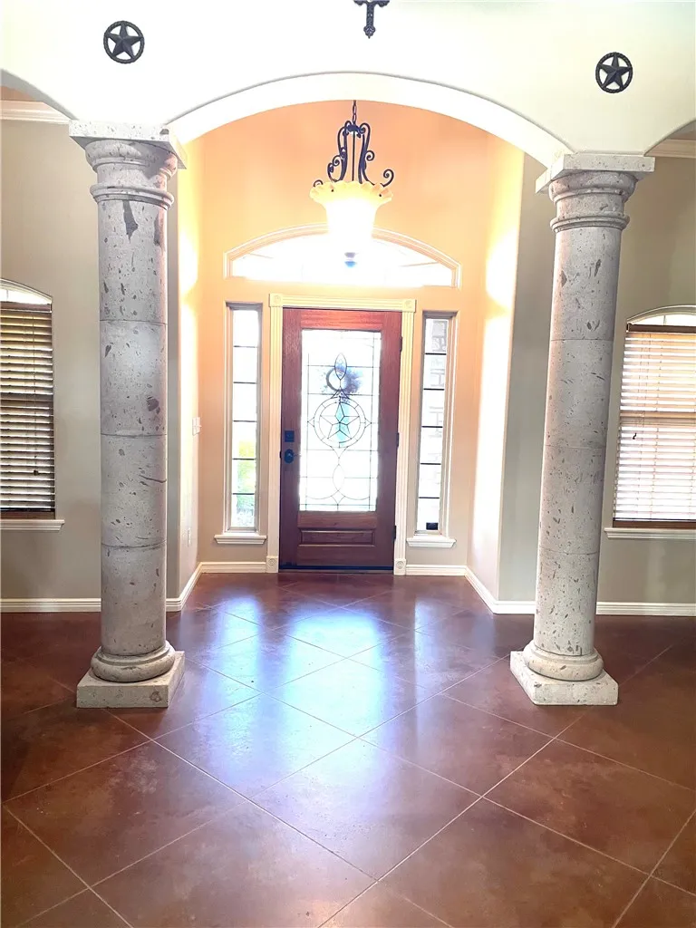 5937 Hidden Valley Lp Sandia, TX 78383