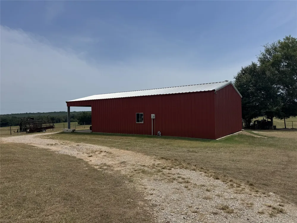 19743 S County Road 3227 Cushing, TX 75760
