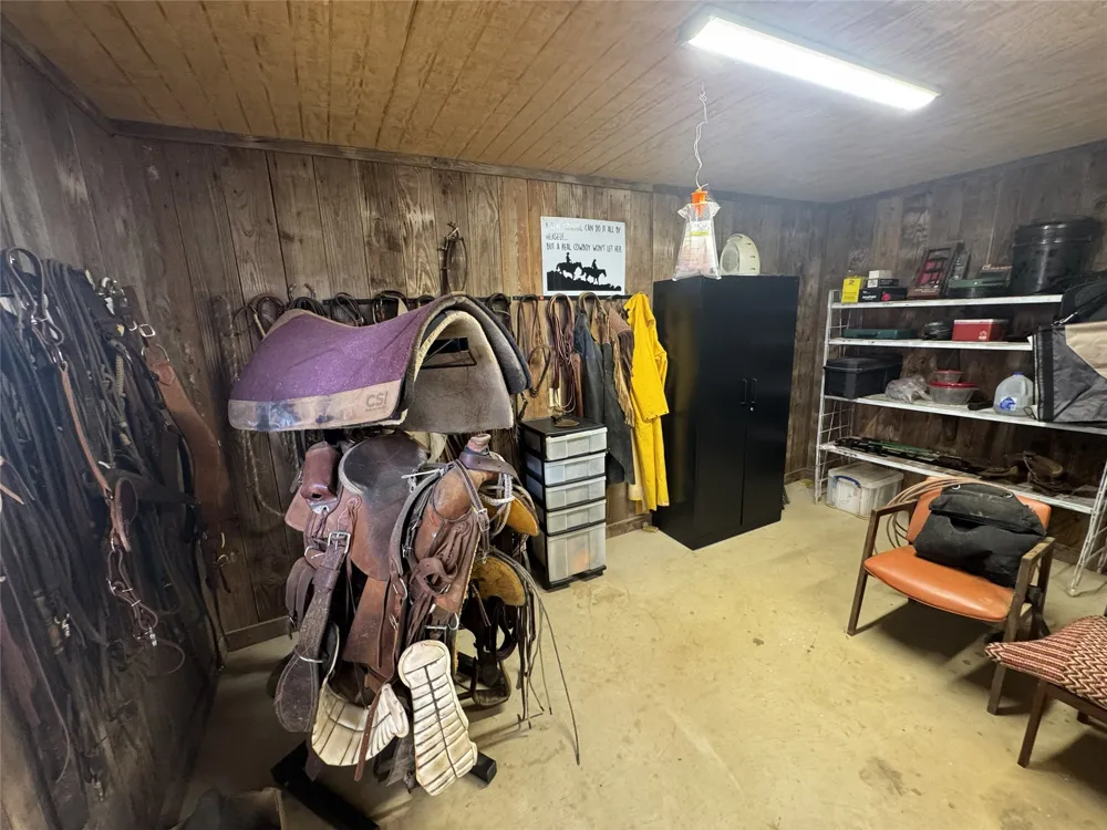 19743 S County Road 3227 Cushing, TX 75760