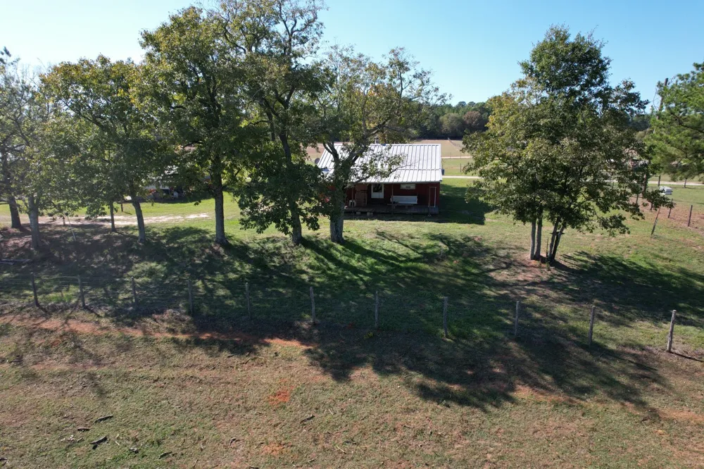 19743 S County Road 3227 Cushing, TX 75760