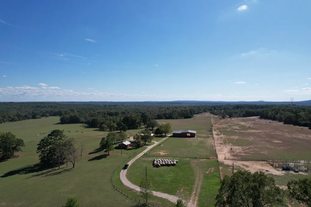 19743 S County Road 3227 Cushing, TX 75760