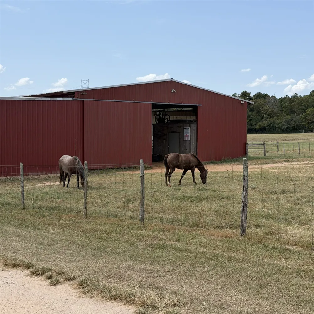 19743 S County Road 3227 Cushing, TX 75760