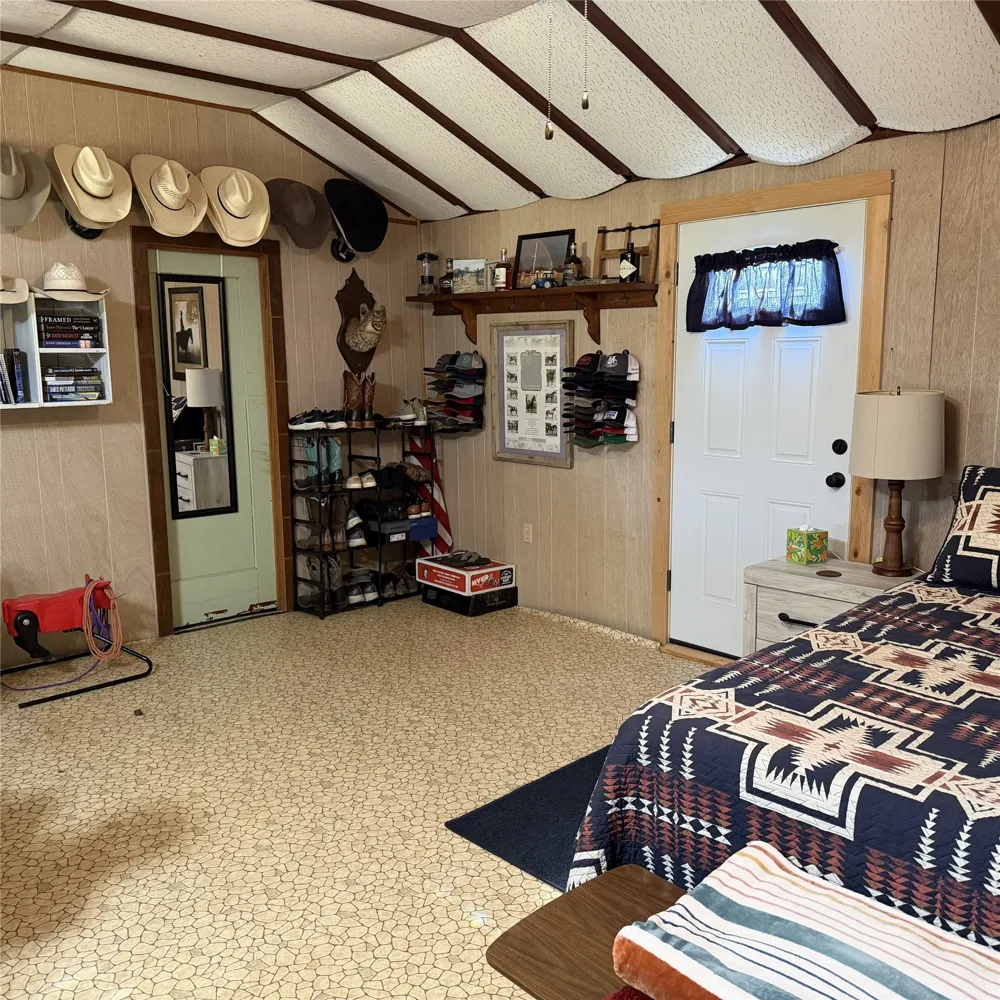 19743 S County Road 3227 Cushing, TX 75760