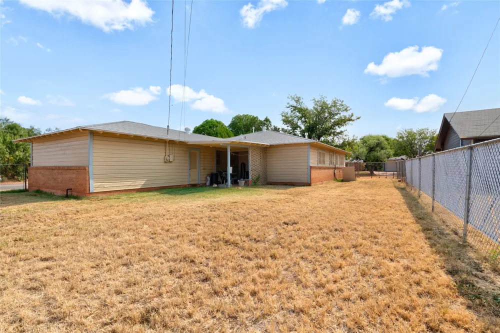 2168 Westview Drive Abilene, TX 79603