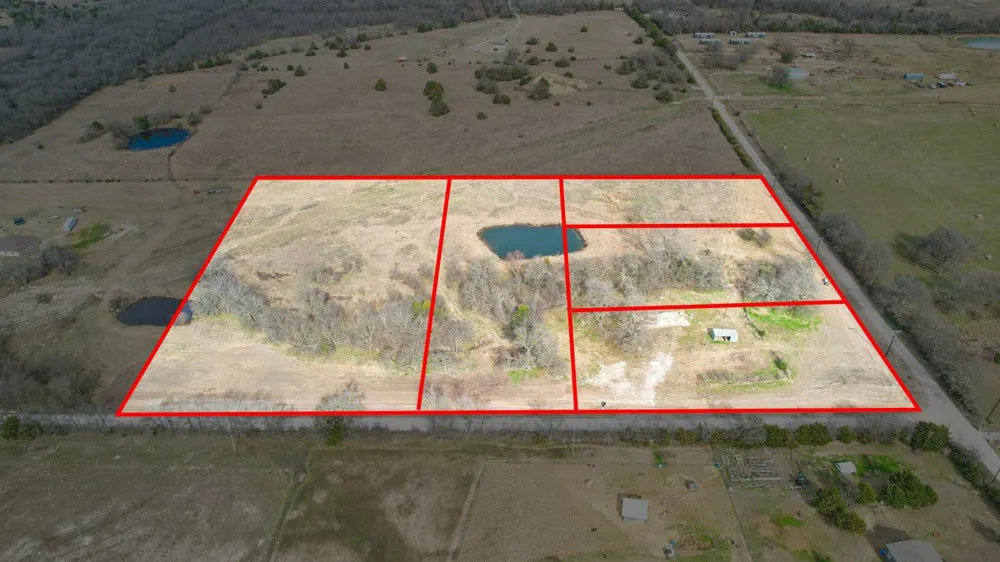 CR 1043 Celeste, TX 75423