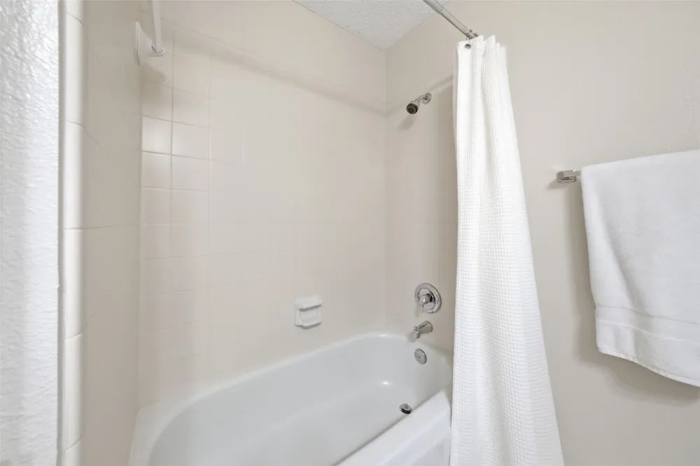 14616 Waterview Circle Addison, TX 75001